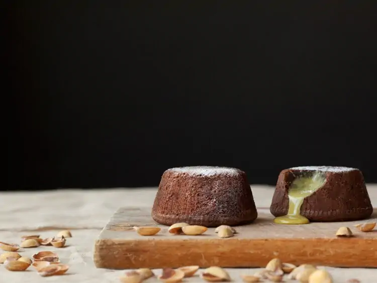 02 238 Souffle Pistachio And Chocolate